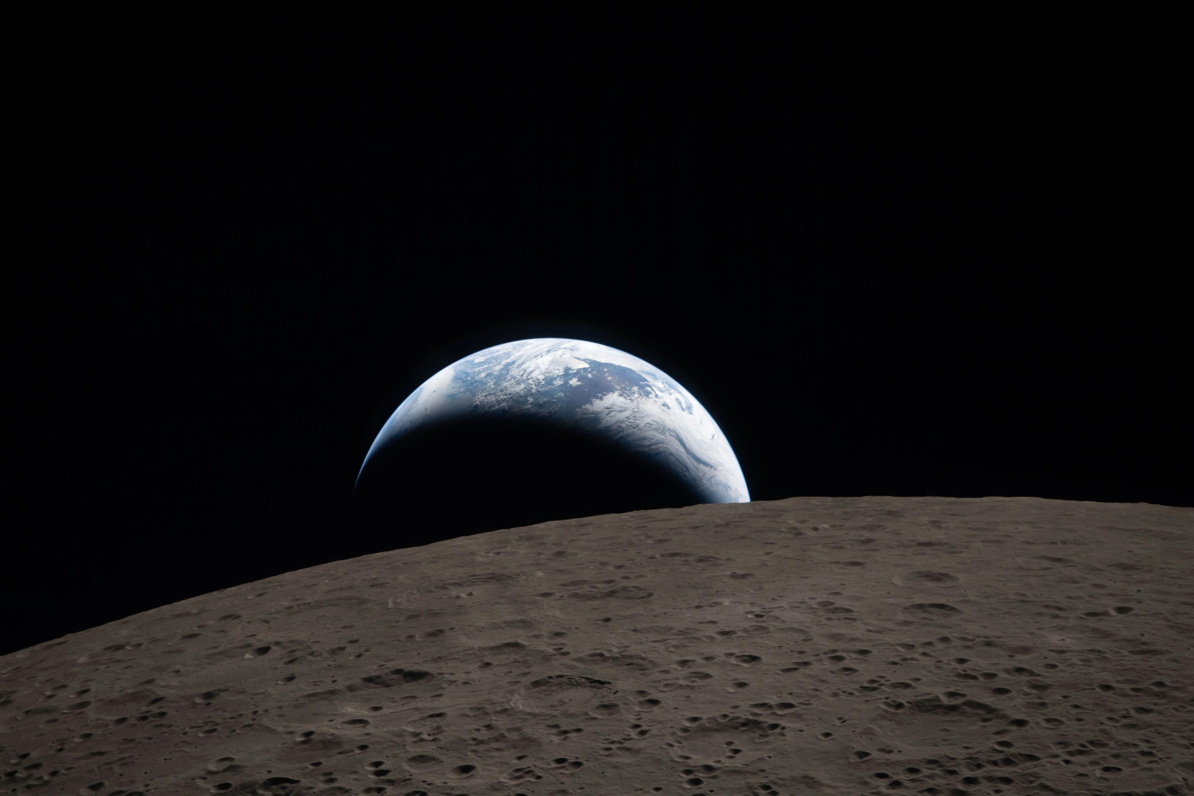 Illustration for Artemis II Lunar Flyby: A Mark on the 🌕 & Our ❤️