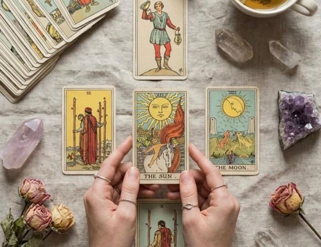 How to Interpret Your Own Tarot Questions