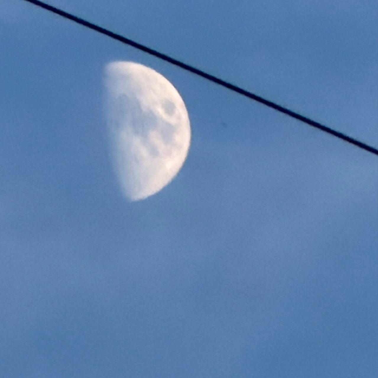 The Moon over Durham, United States — first quarter, Lunar Day 9