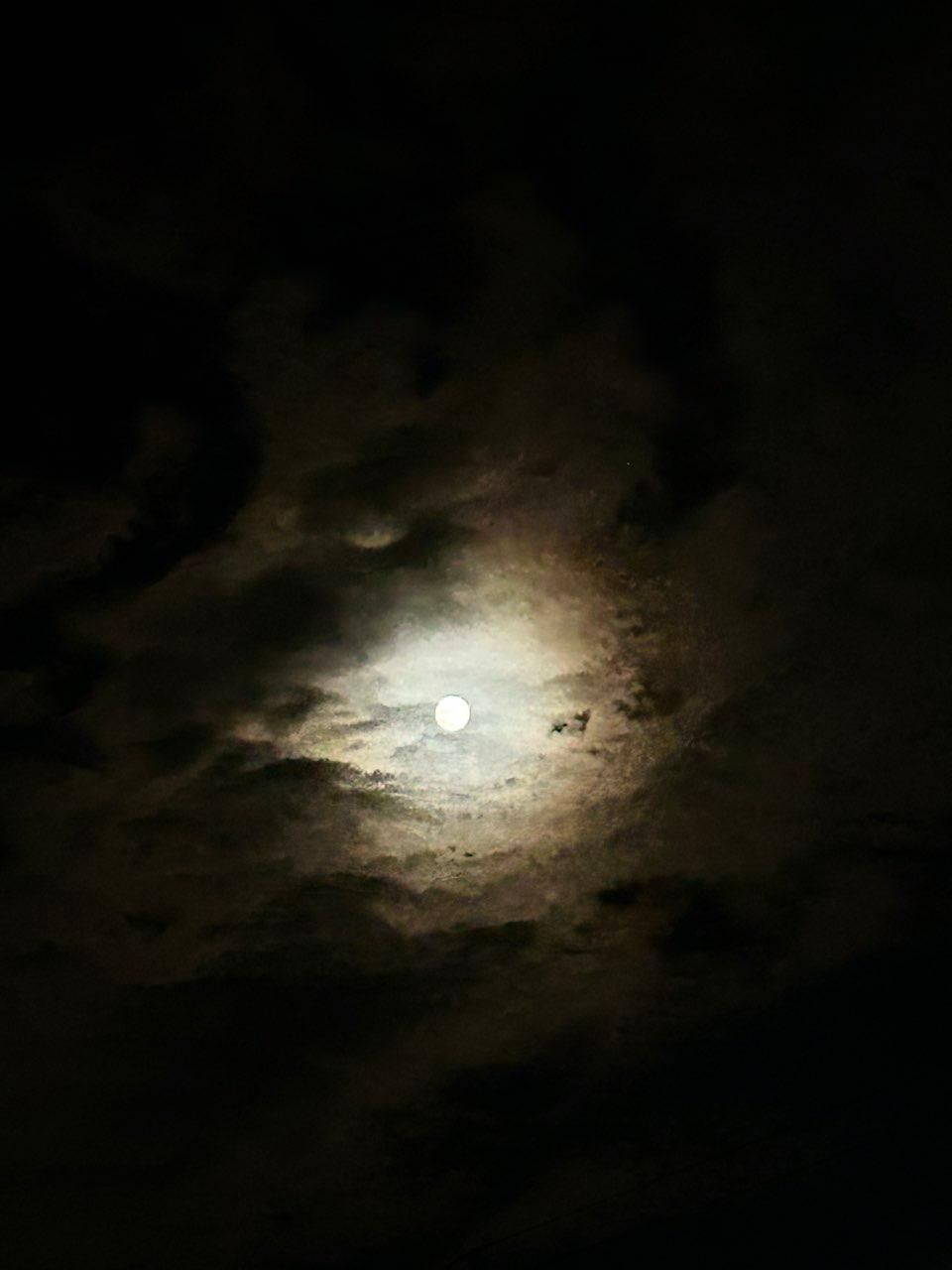 The Moon over Apodaca, México — full moon, Lunar Day 16