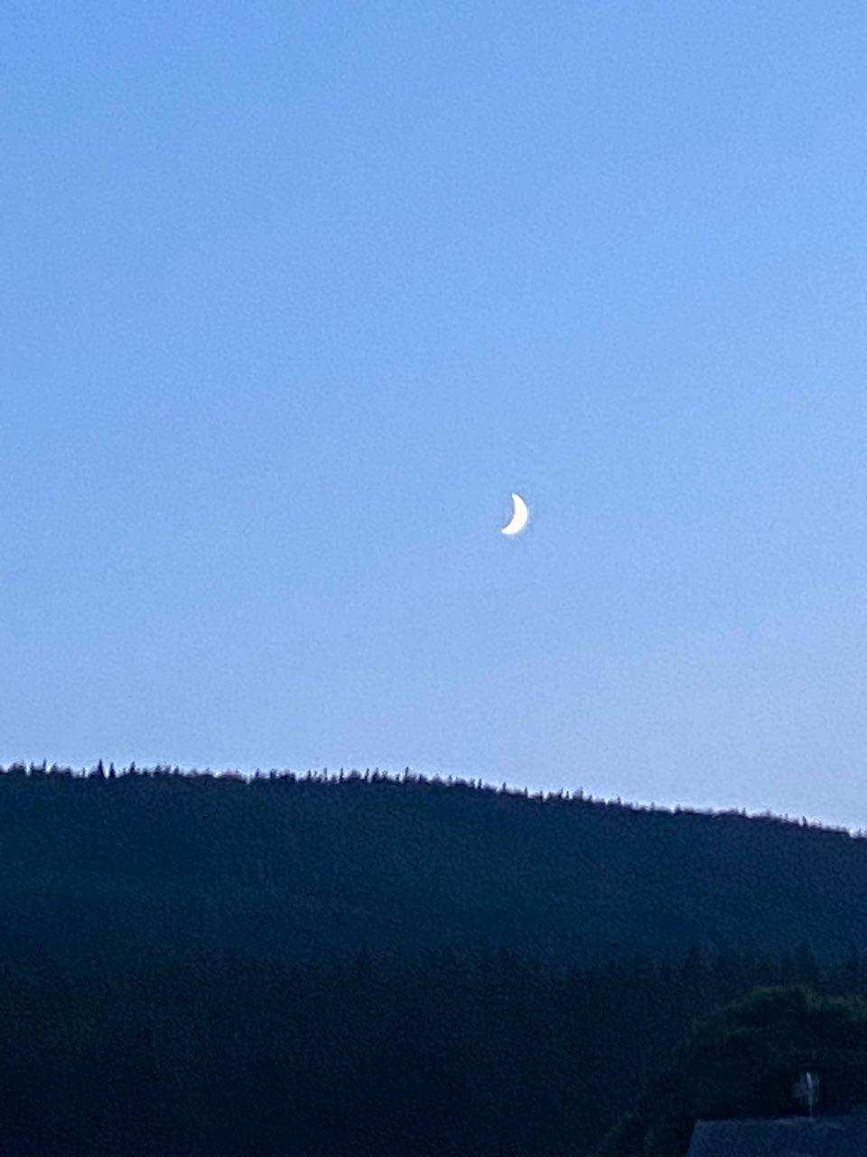 The Moon over Pec pod Sněžkou, Czechia — waxing crescent, Lunar Day 6