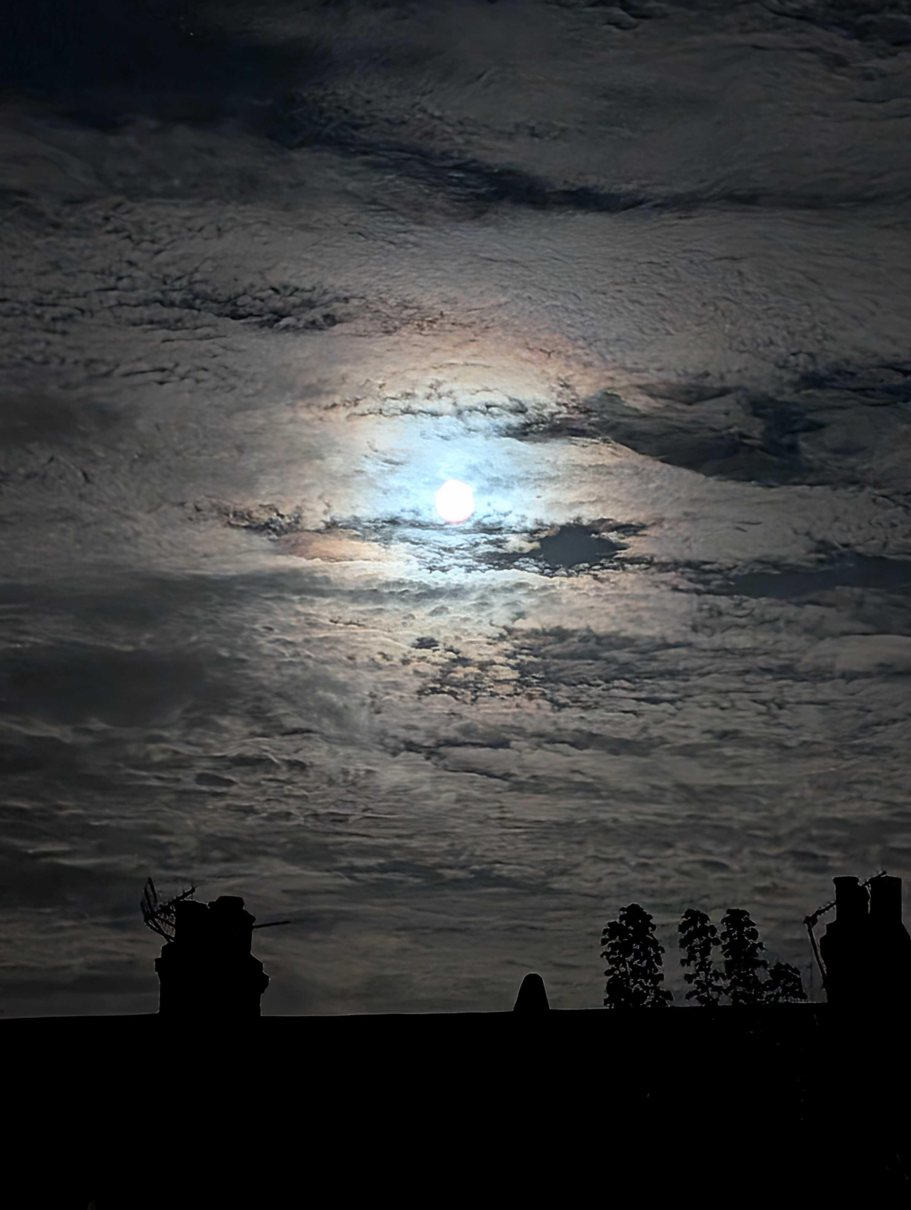 The Moon over United Kingdom — waning gibbous, Lunar Day 18