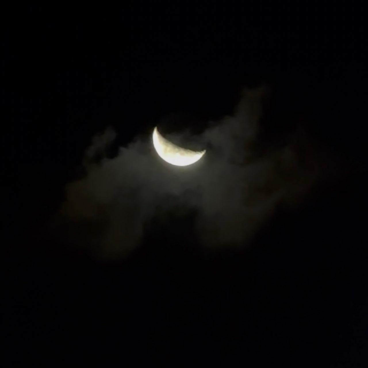 The Moon over Honolulu, United States — waning crescent, Lunar Day 25