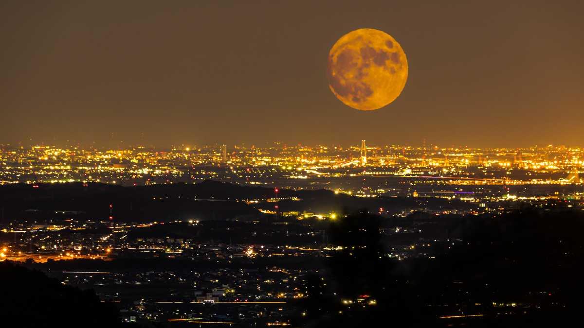 The Moon over Springs, South Africa — waning crescent, Lunar Day 25