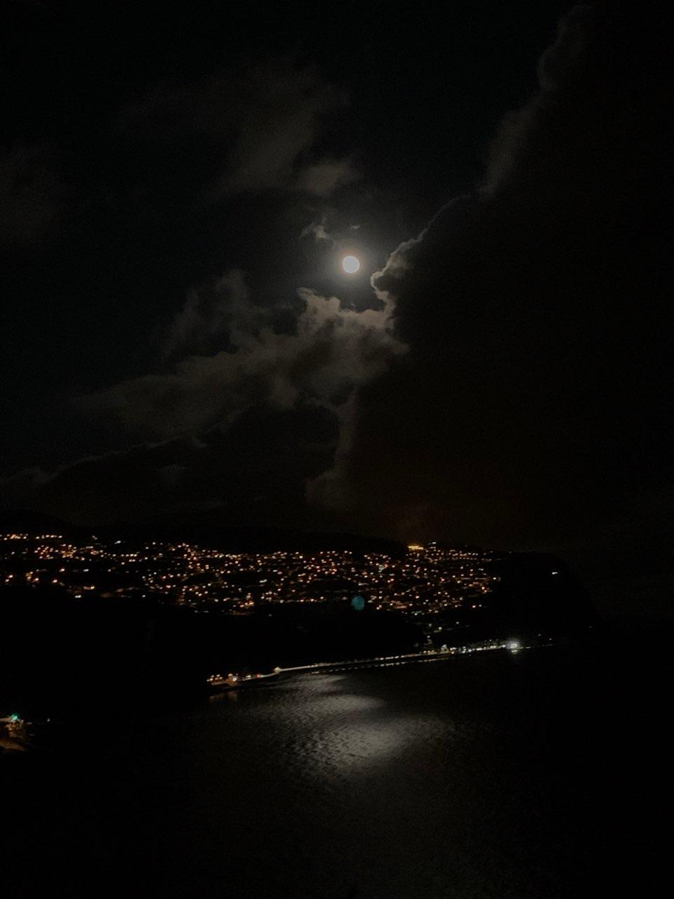 The Moon over Funchal, Portugal — last quarter, Lunar Day 20