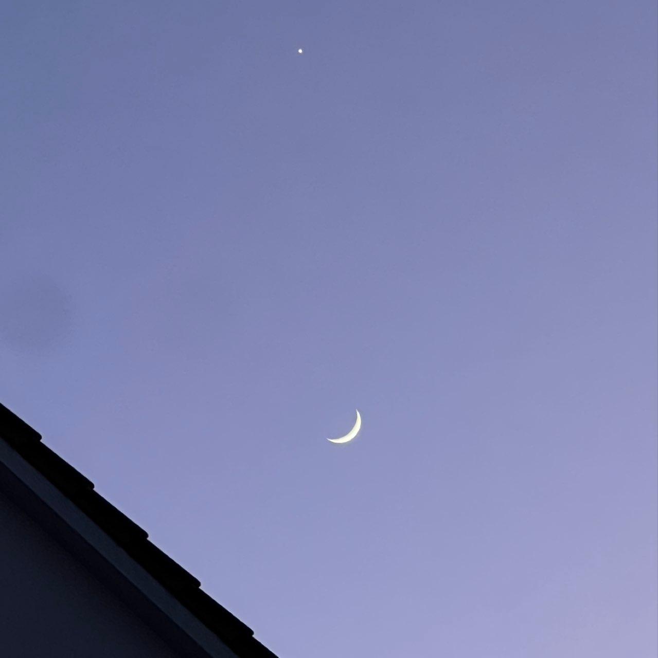 The Moon over Mühlhausen/Thüringen, Deutschland — waxing crescent, Lunar Day 4