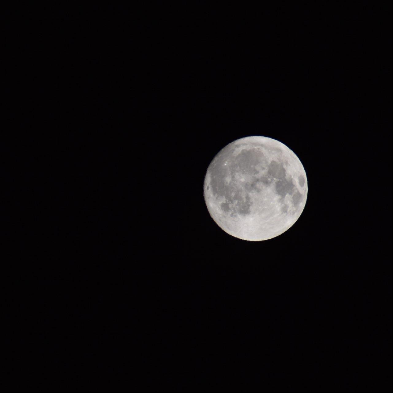The Moon over Rochdale, United Kingdom — full moon, Lunar Day 15