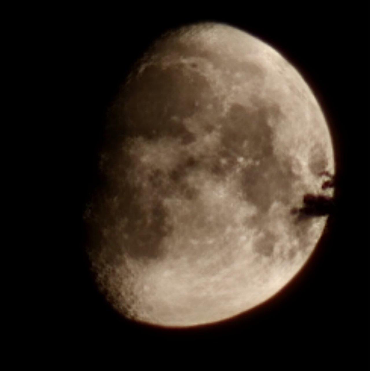 The Moon over Iserlohn, Deutschland — waxing gibbous, Lunar Day 12