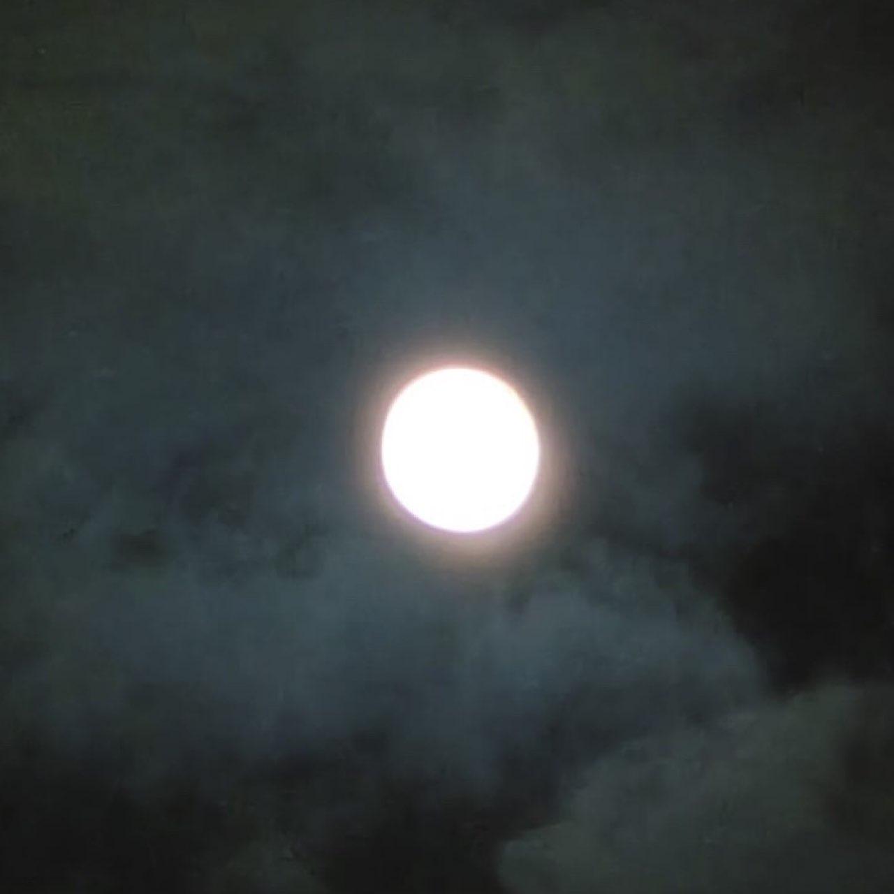 The Moon over Manchester, United Kingdom — full moon, Lunar Day 17