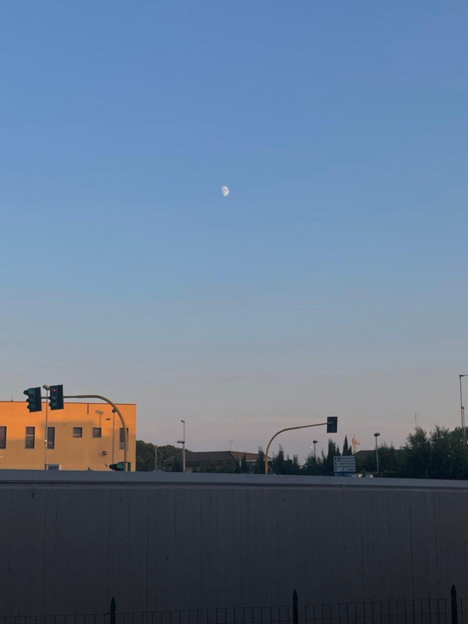 The Moon over Bari, Italy — waxing gibbous, Lunar Day 11