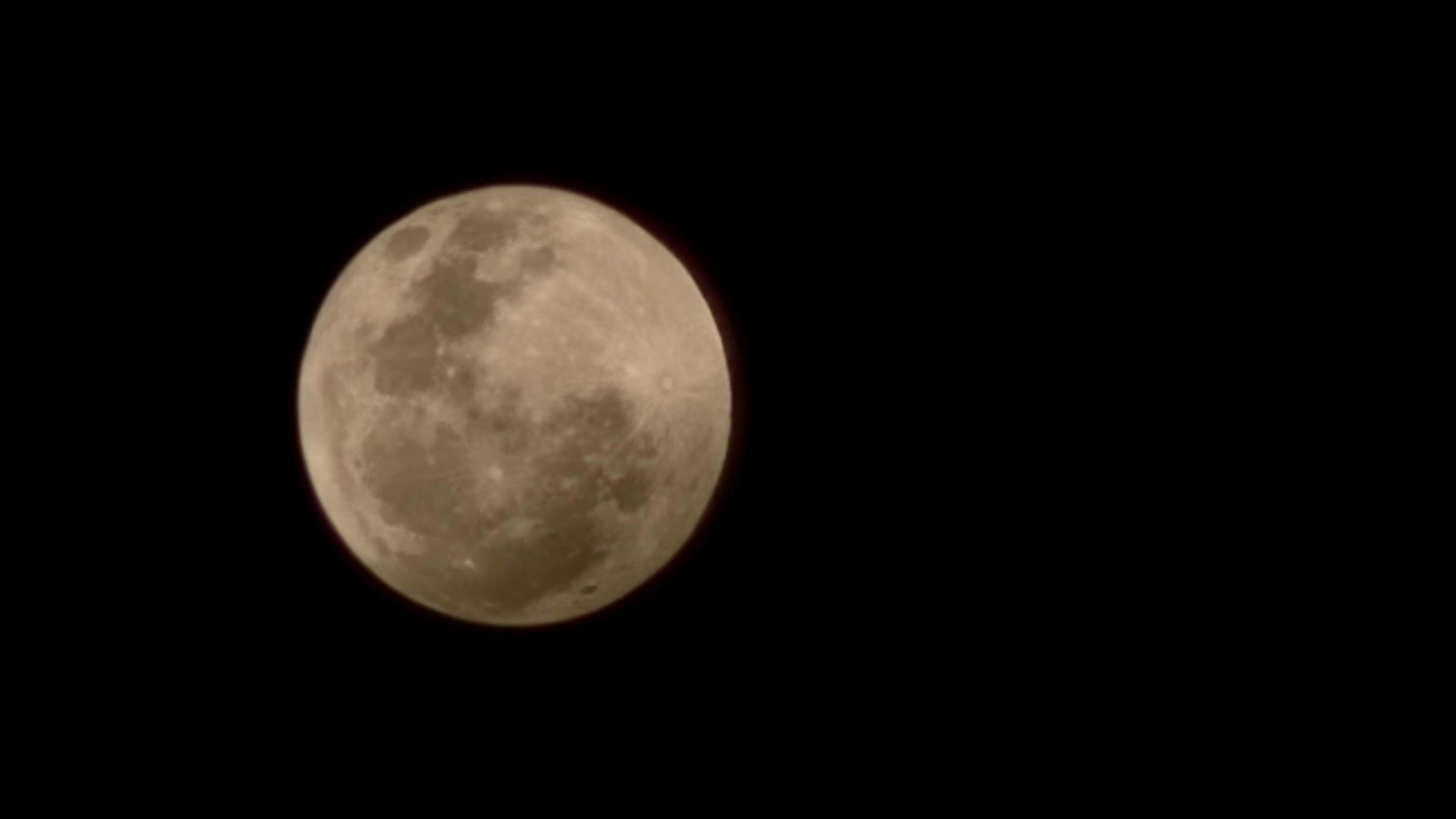 The Moon over Winnipeg, Canada — full moon, Lunar Day 16