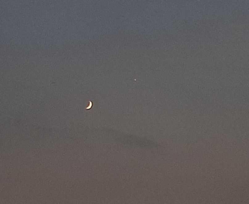 The Moon over Tunis, Tunisia — waxing crescent, Lunar Day 4