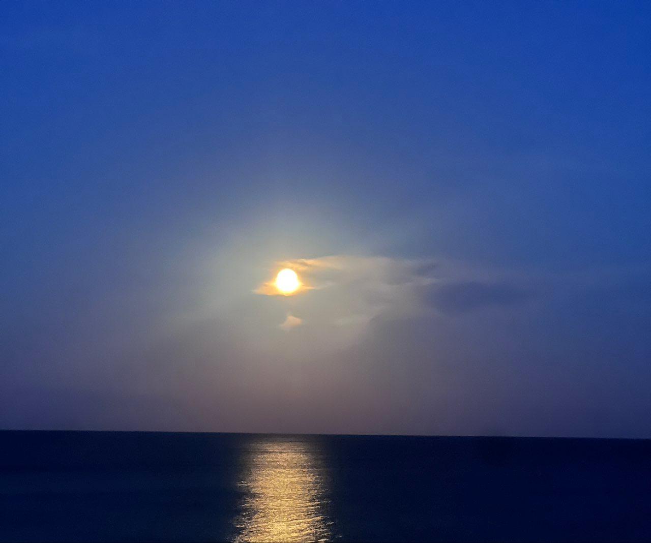 The Moon over Budens, Portugal — full moon, Lunar Day 16