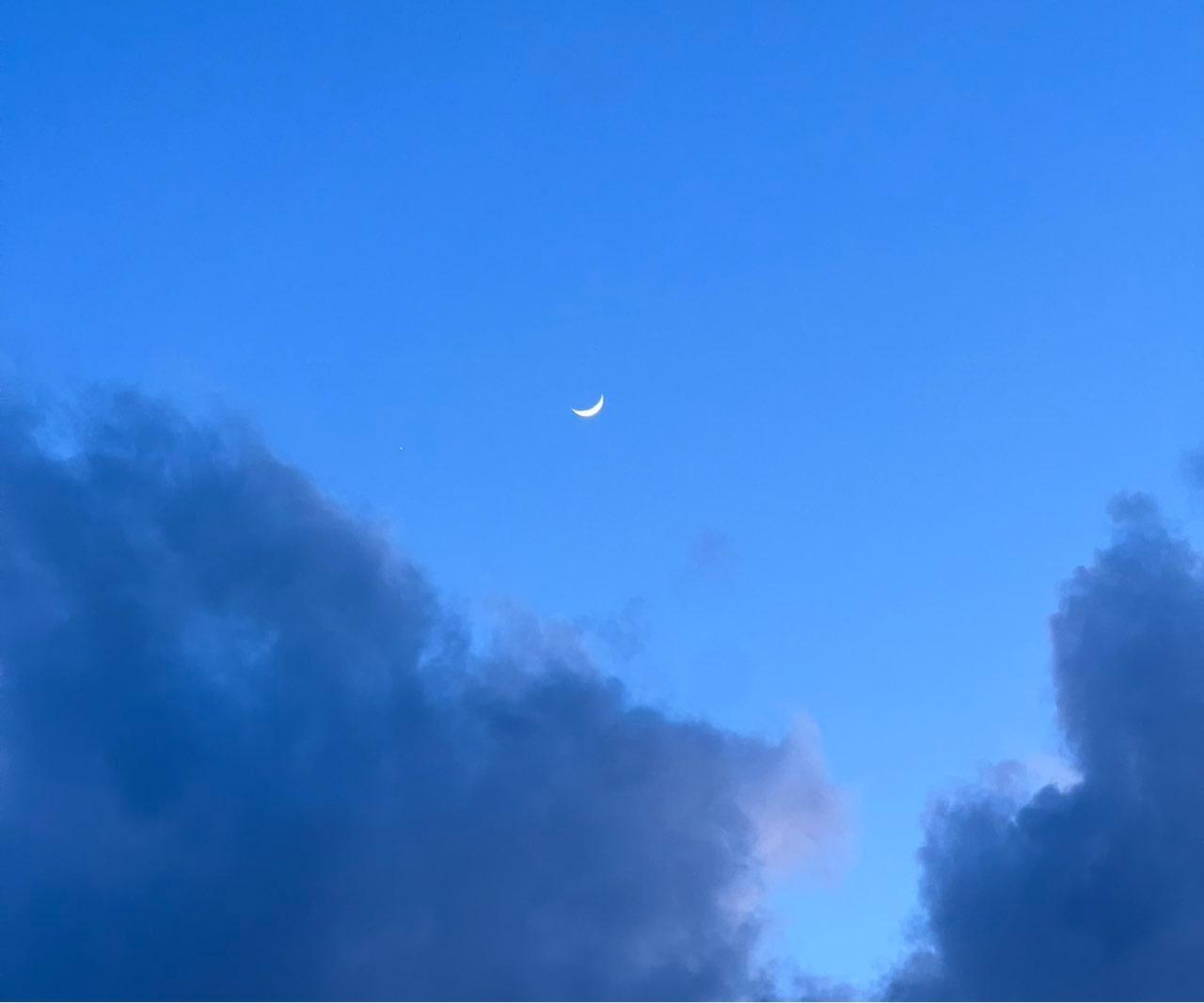 The Moon over Gatineau, Canada — waxing crescent, Lunar Day 5