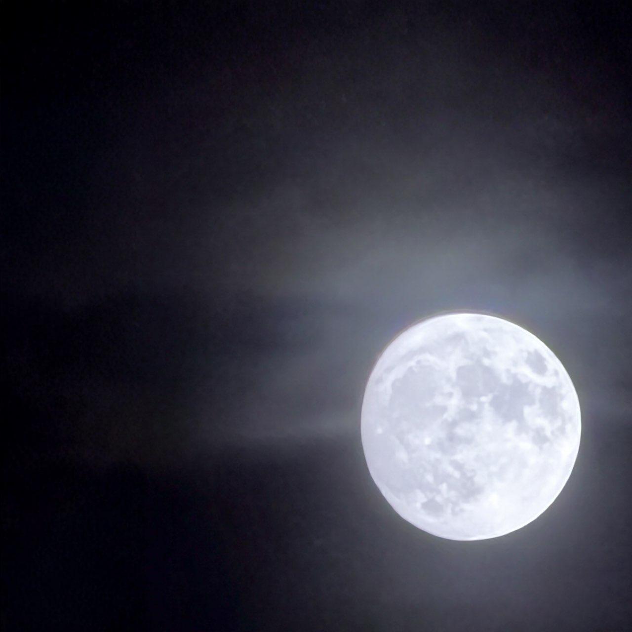 The Moon over Toronto, Canada — full moon, Lunar Day 14