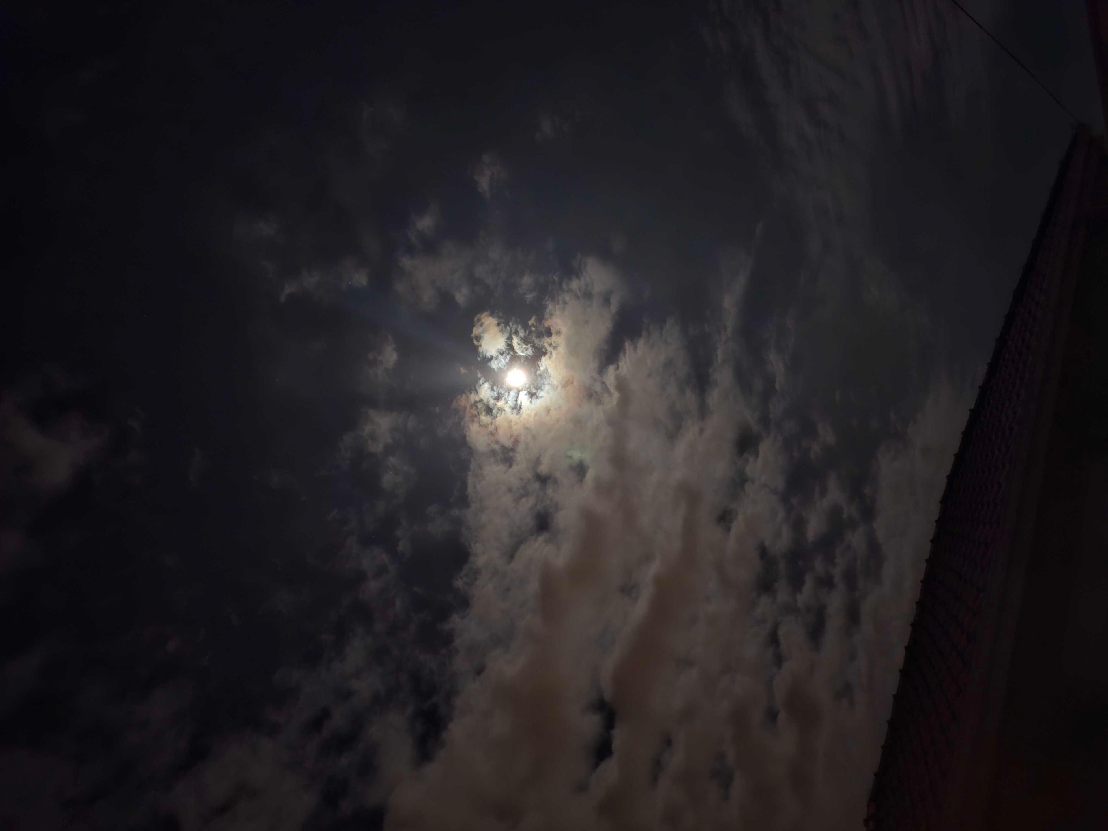 The Moon over Solin, Croatia — waxing gibbous, Lunar Day 13