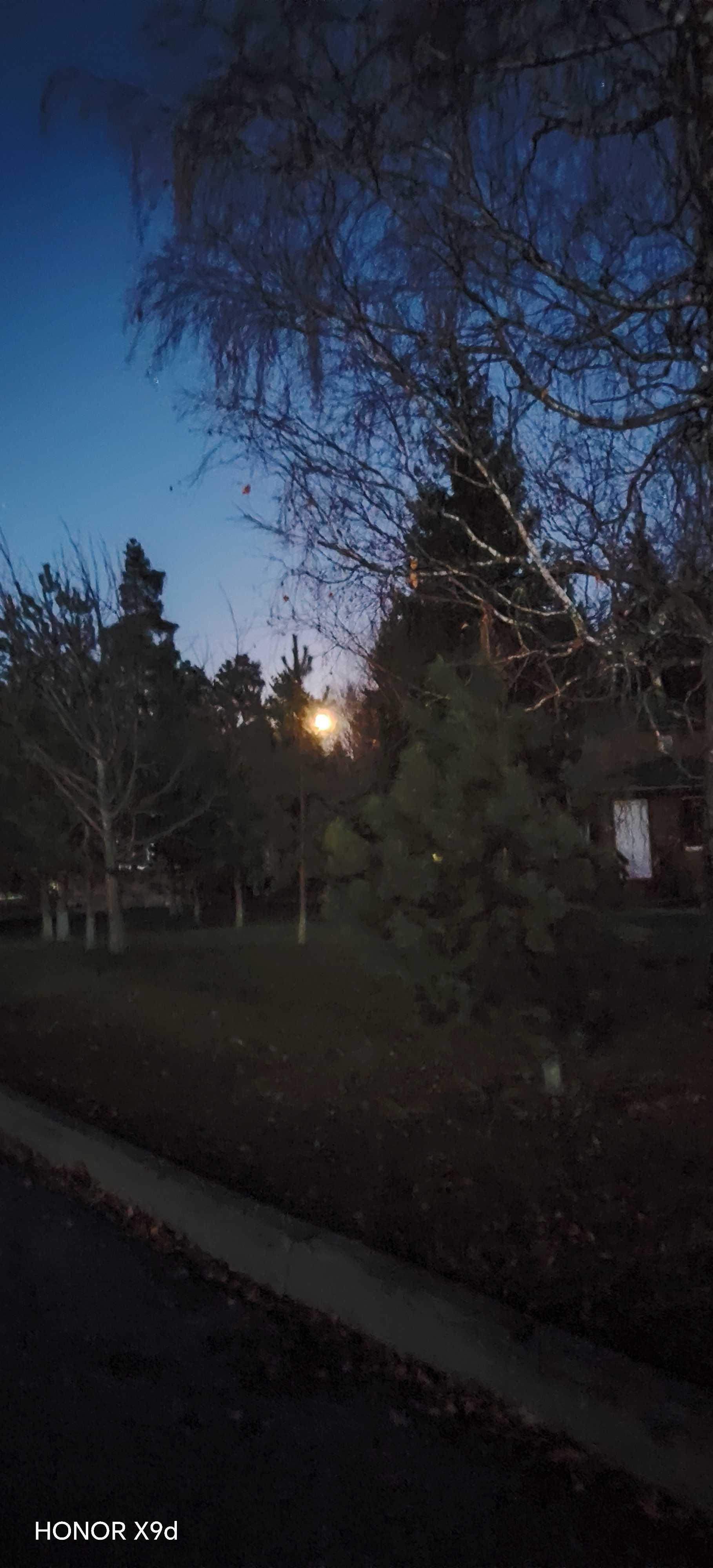 The Moon over Минск, Беларусь — full moon, Lunar Day 18