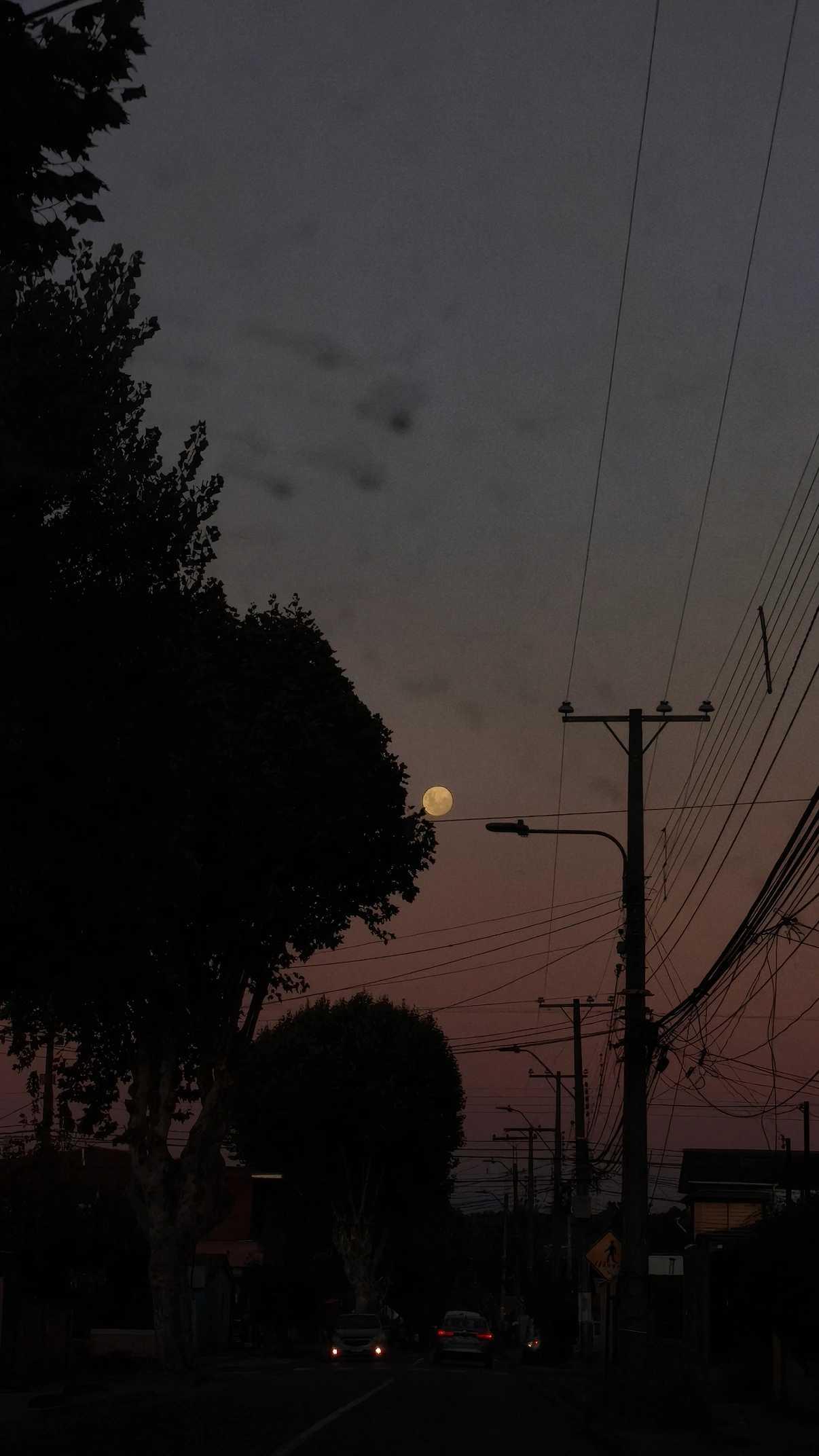The Moon over Villa Alemana, Chile — full moon, Lunar Day 14