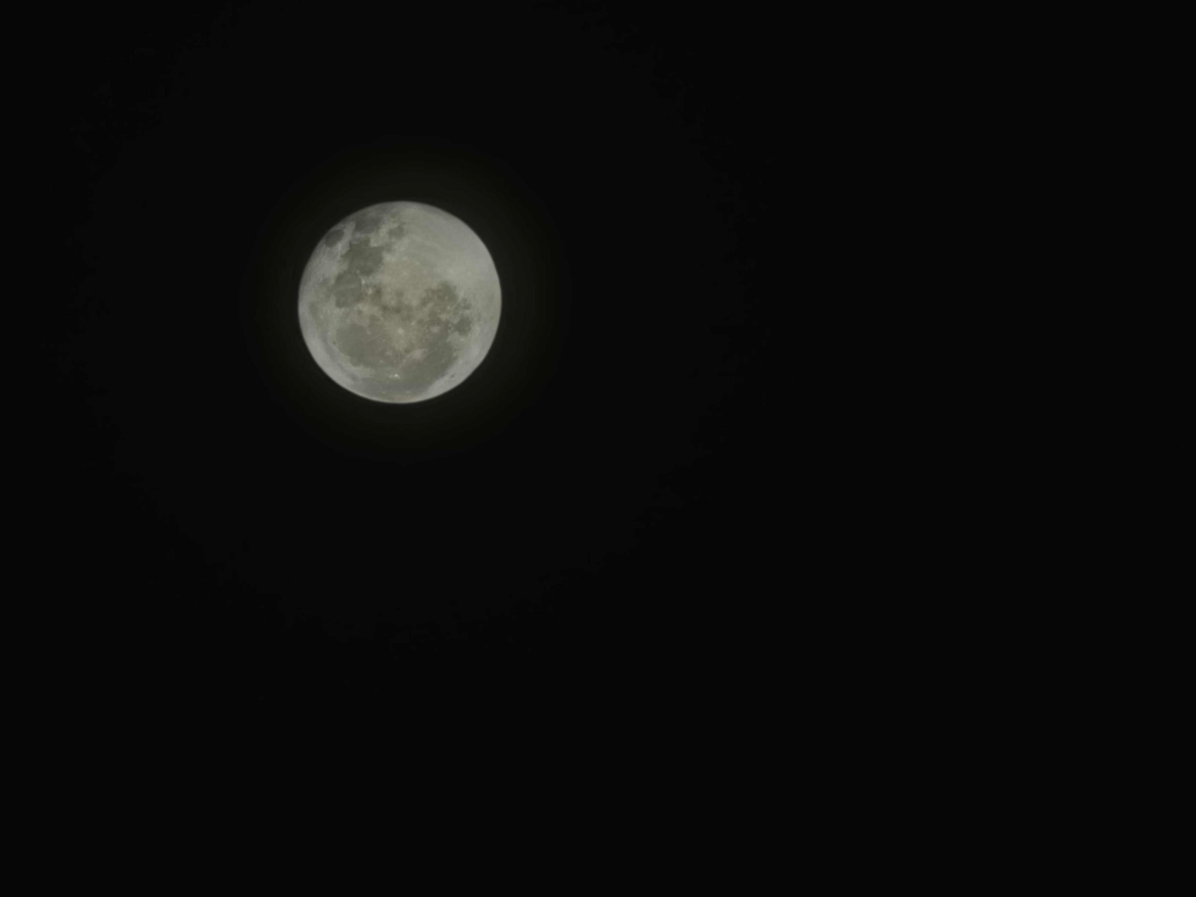 The Moon over Guadalajara, México — full moon, Lunar Day 17