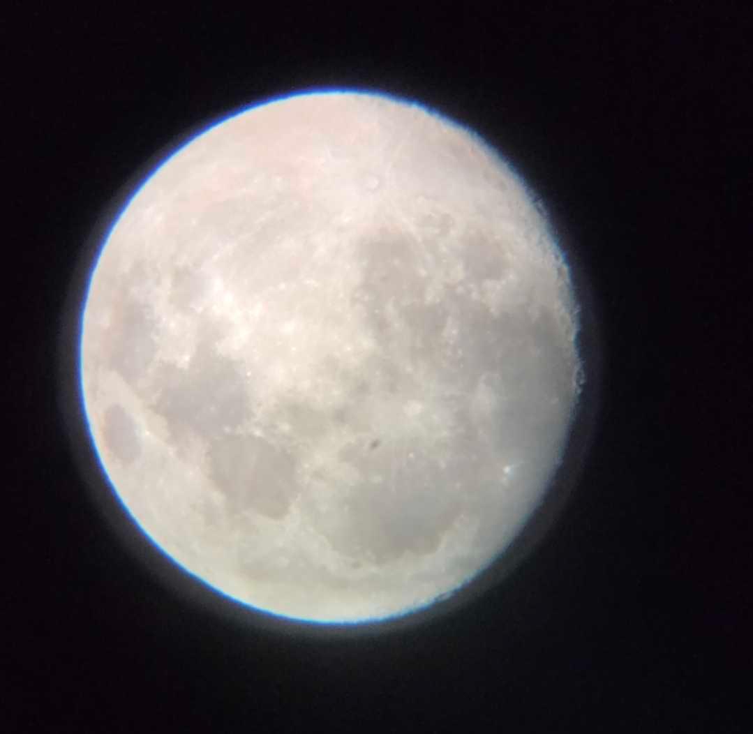 The Moon over 아산시, 대한민국 — waxing gibbous, Lunar Day 14