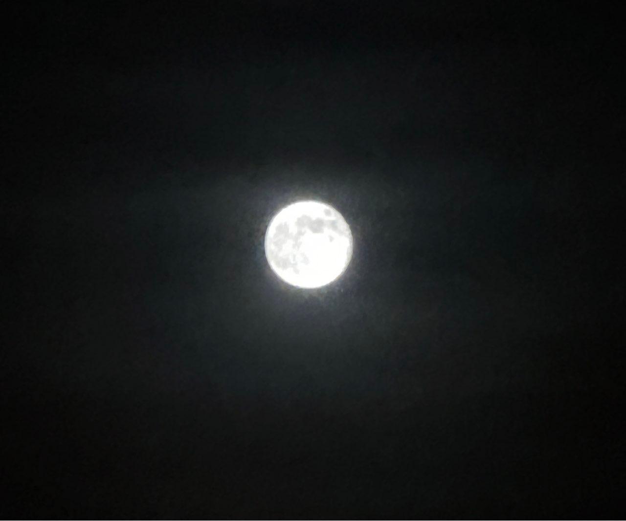 The Moon over Örebro, Sverige — full moon, Lunar Day 16