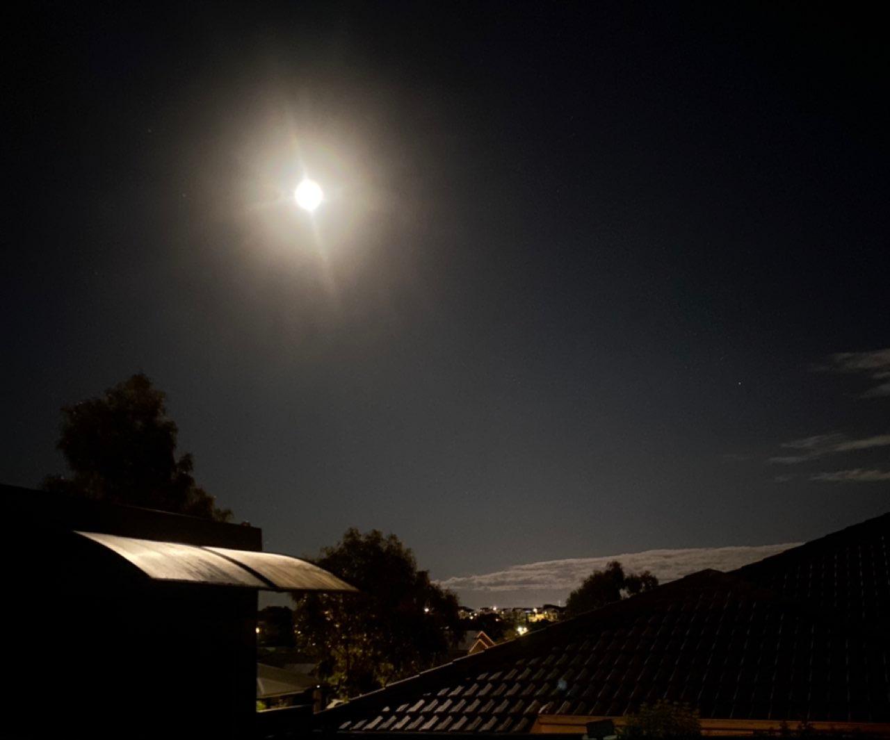 The Moon over Sunbury, Australia — full moon, Lunar Day 17