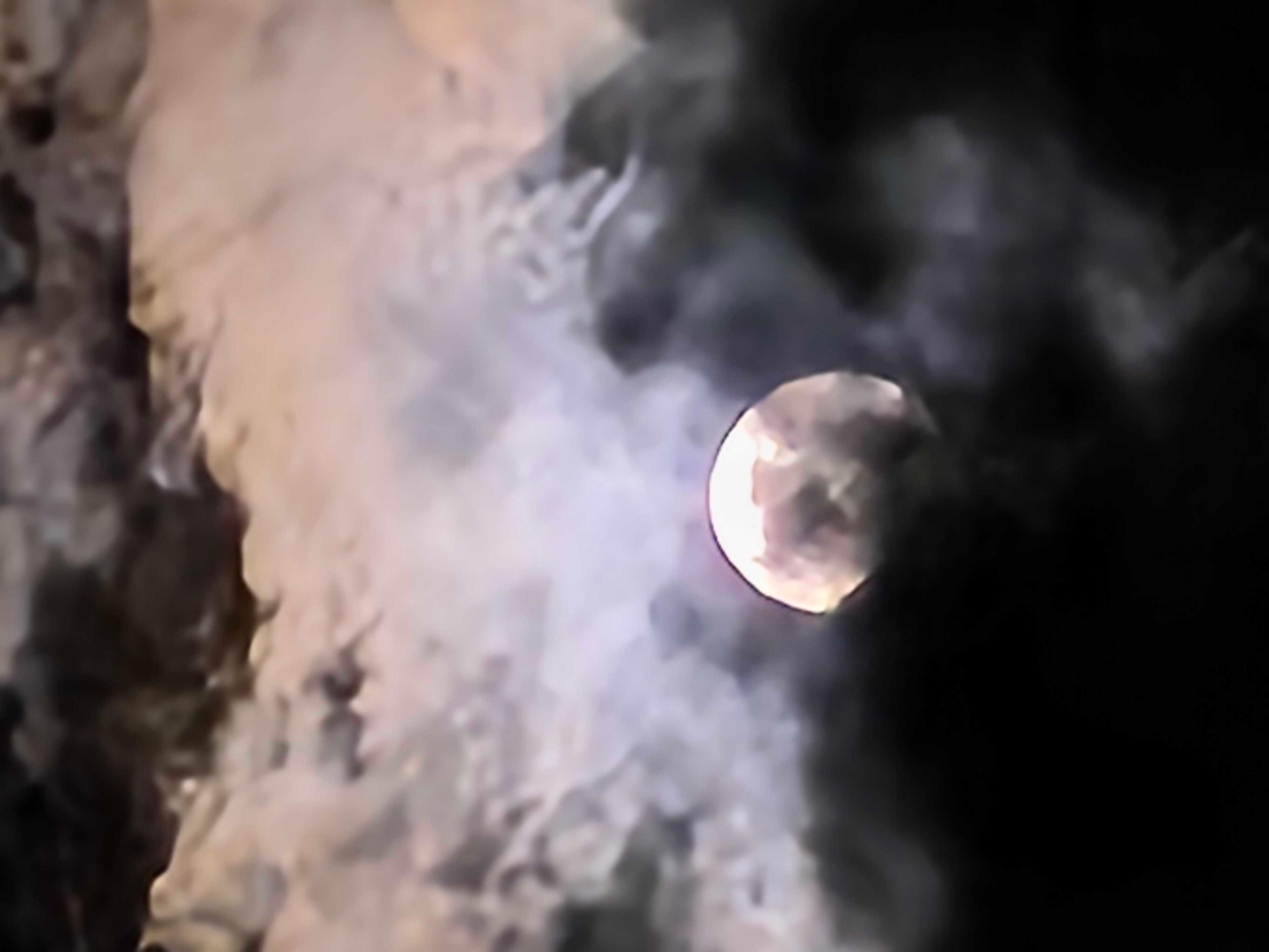 The Moon over Tequisistlán, México — full moon, Lunar Day 18