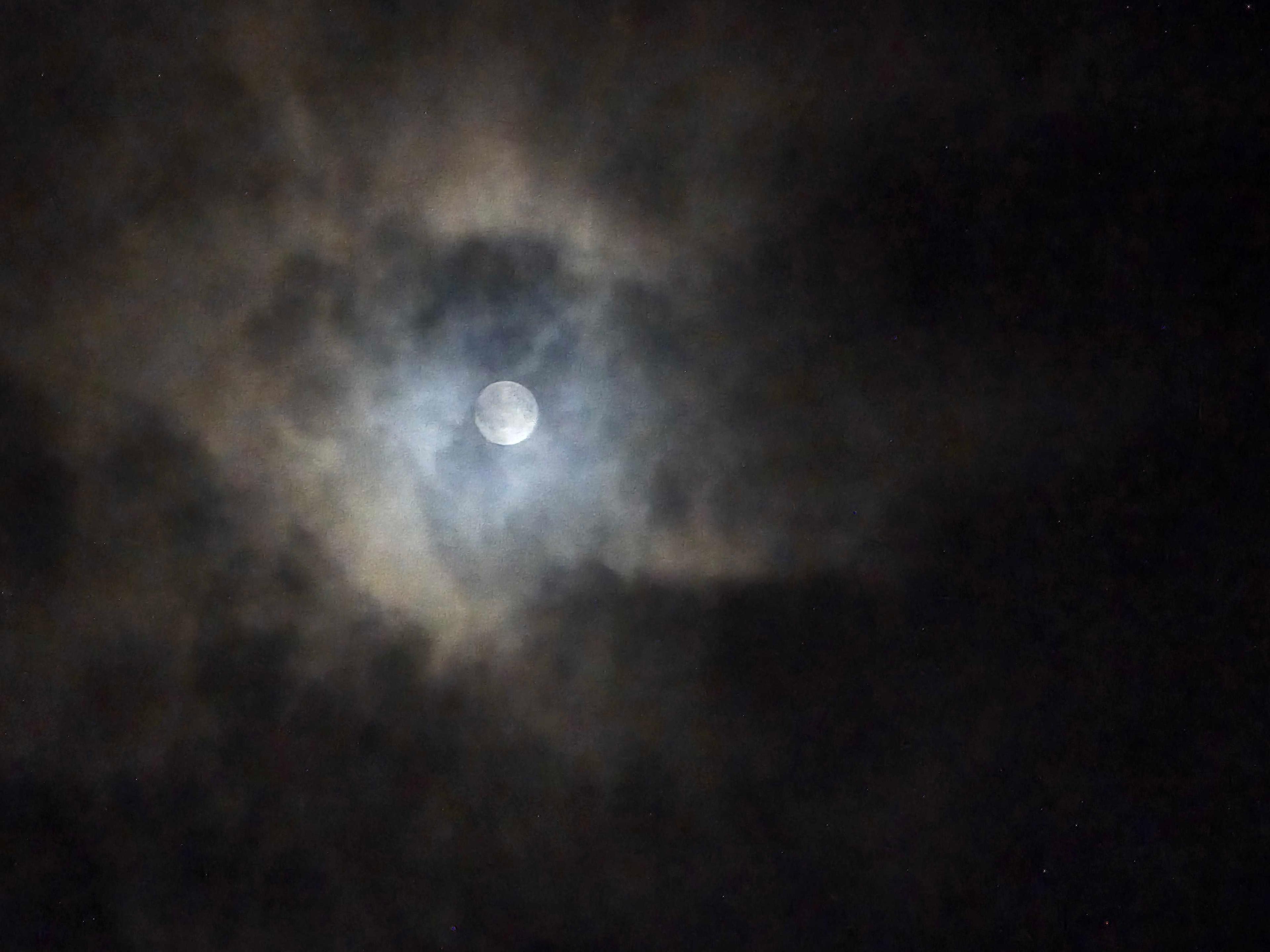 The Moon over Kierspe, Deutschland — full moon, Lunar Day 15