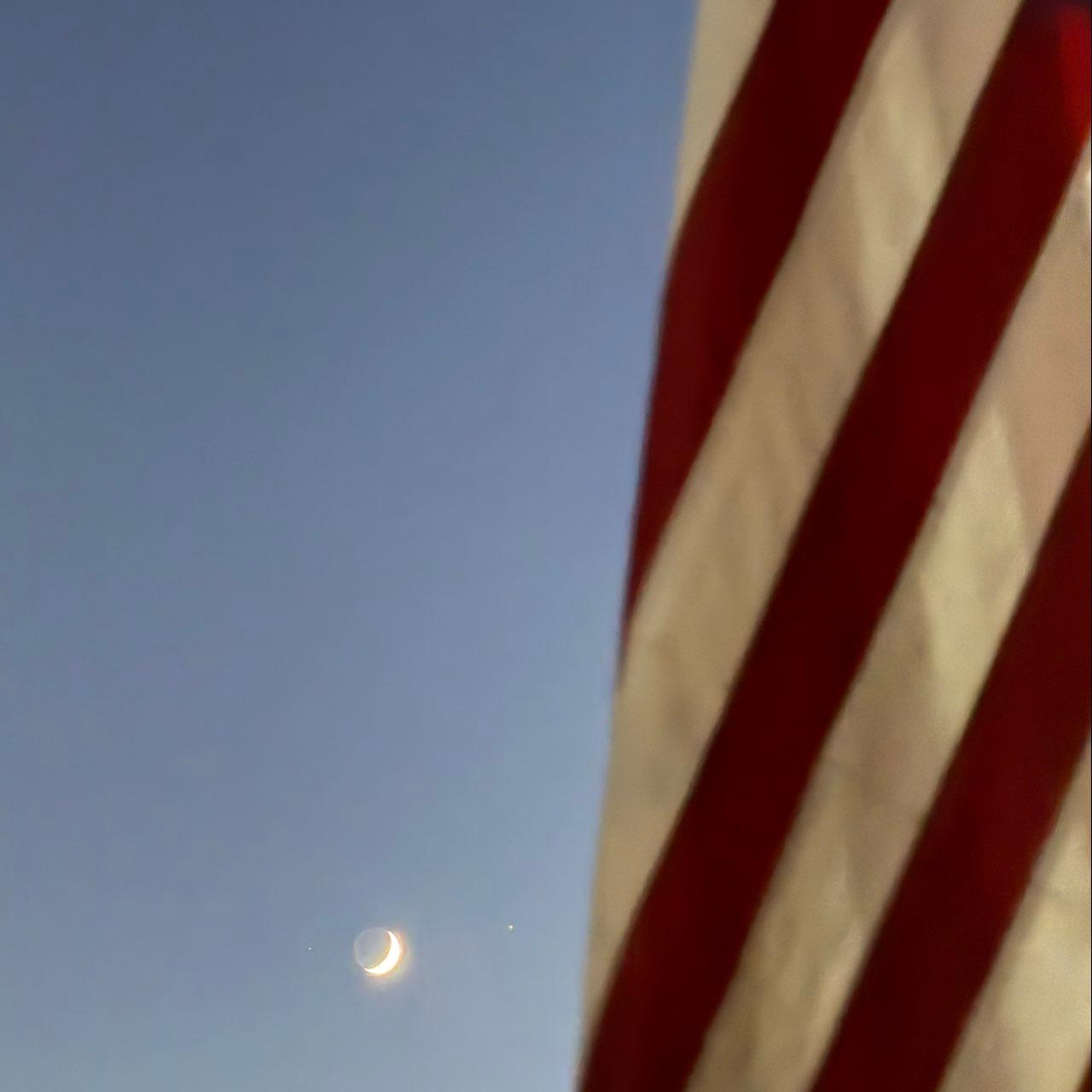 The Moon over Prairieville, United States — waxing crescent, Lunar Day 5
