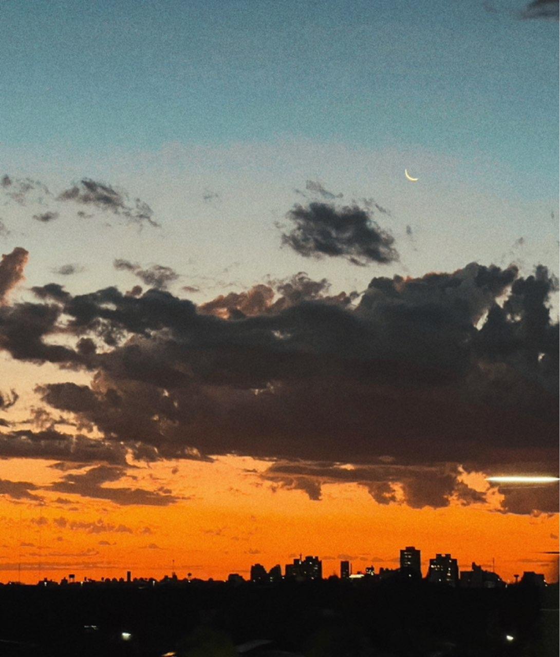 The Moon over Berazategui, Argentina — waxing crescent, Lunar Day 3