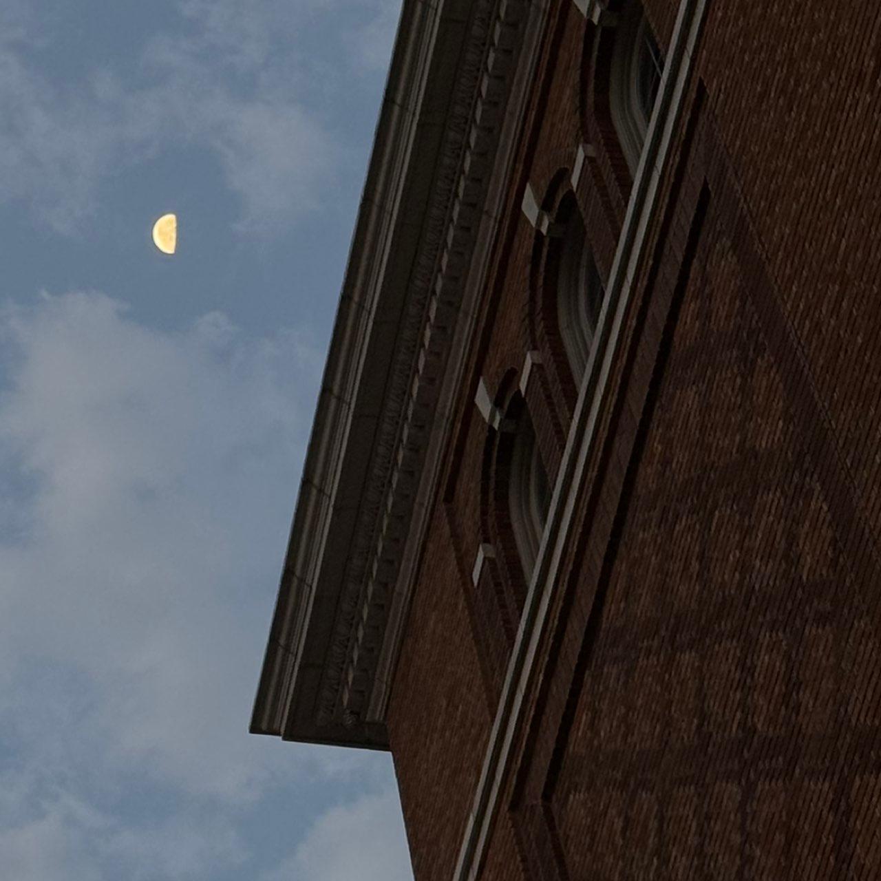 The Moon over Minneapolis, United States — last quarter, Lunar Day 23