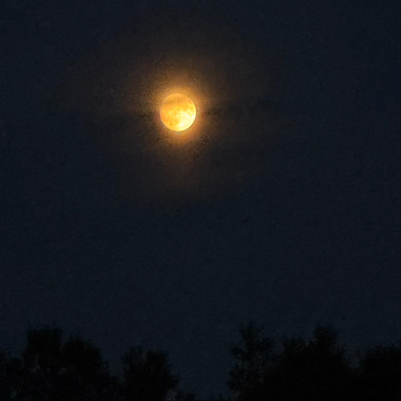 The Moon over London, Canada — full moon, Lunar Day 14