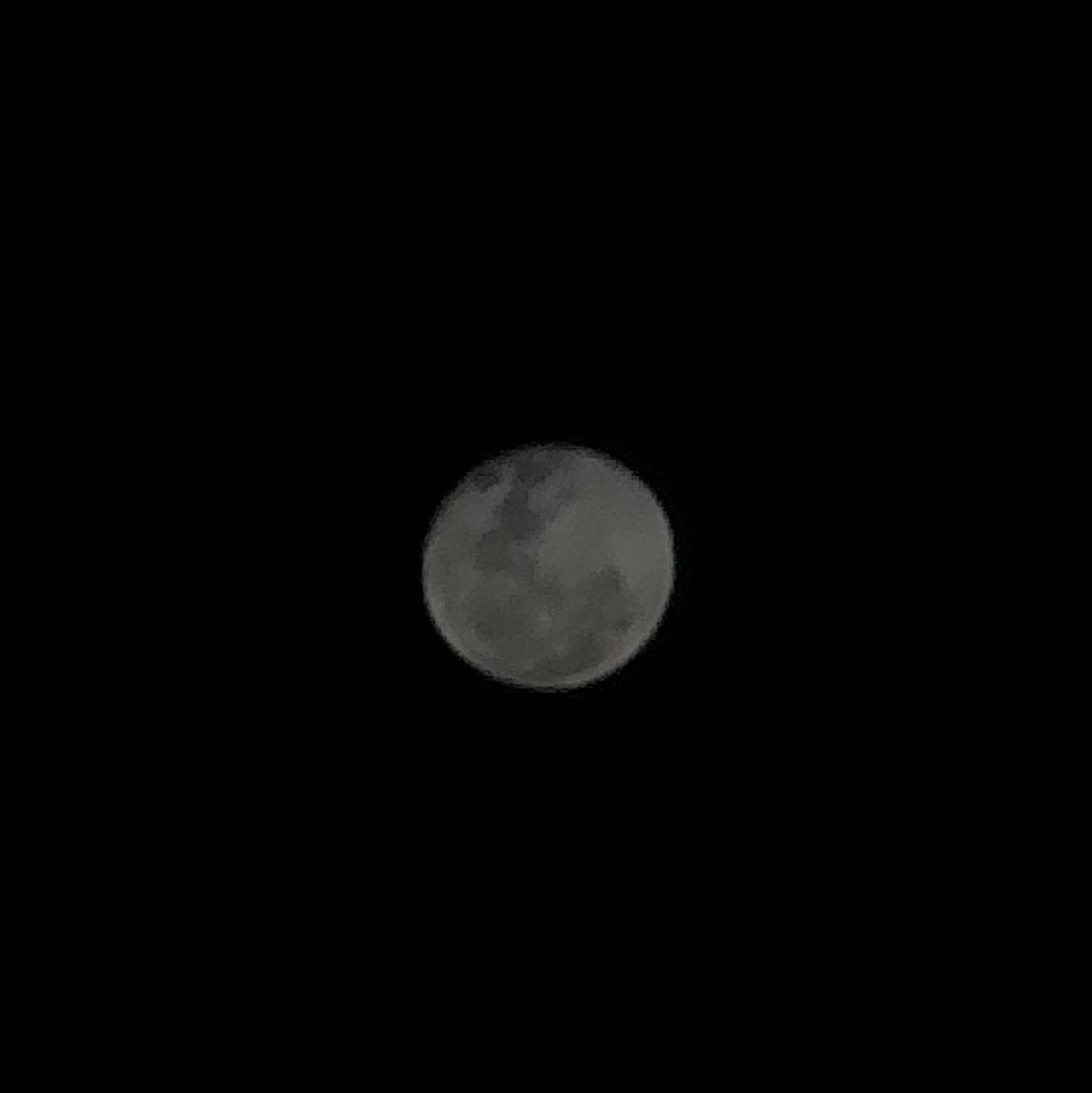 The Moon over Bogotá, Colombia — full moon, Lunar Day 16