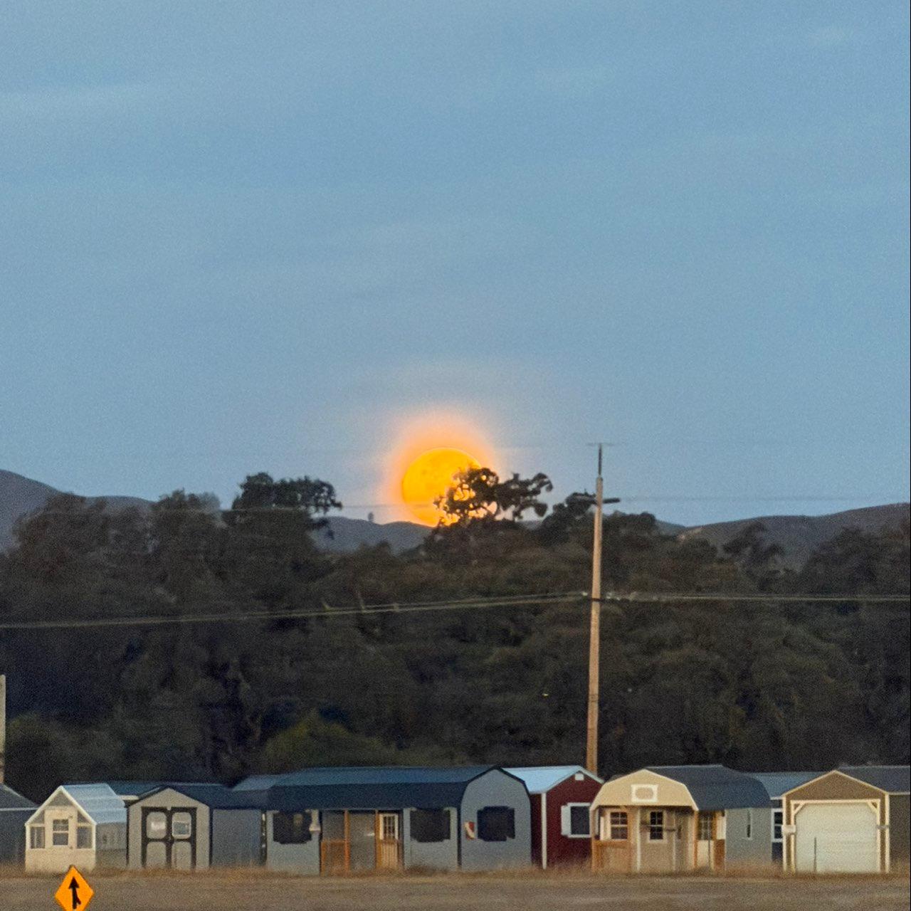 The Moon over Glenhaven, United States — full moon, Lunar Day 16