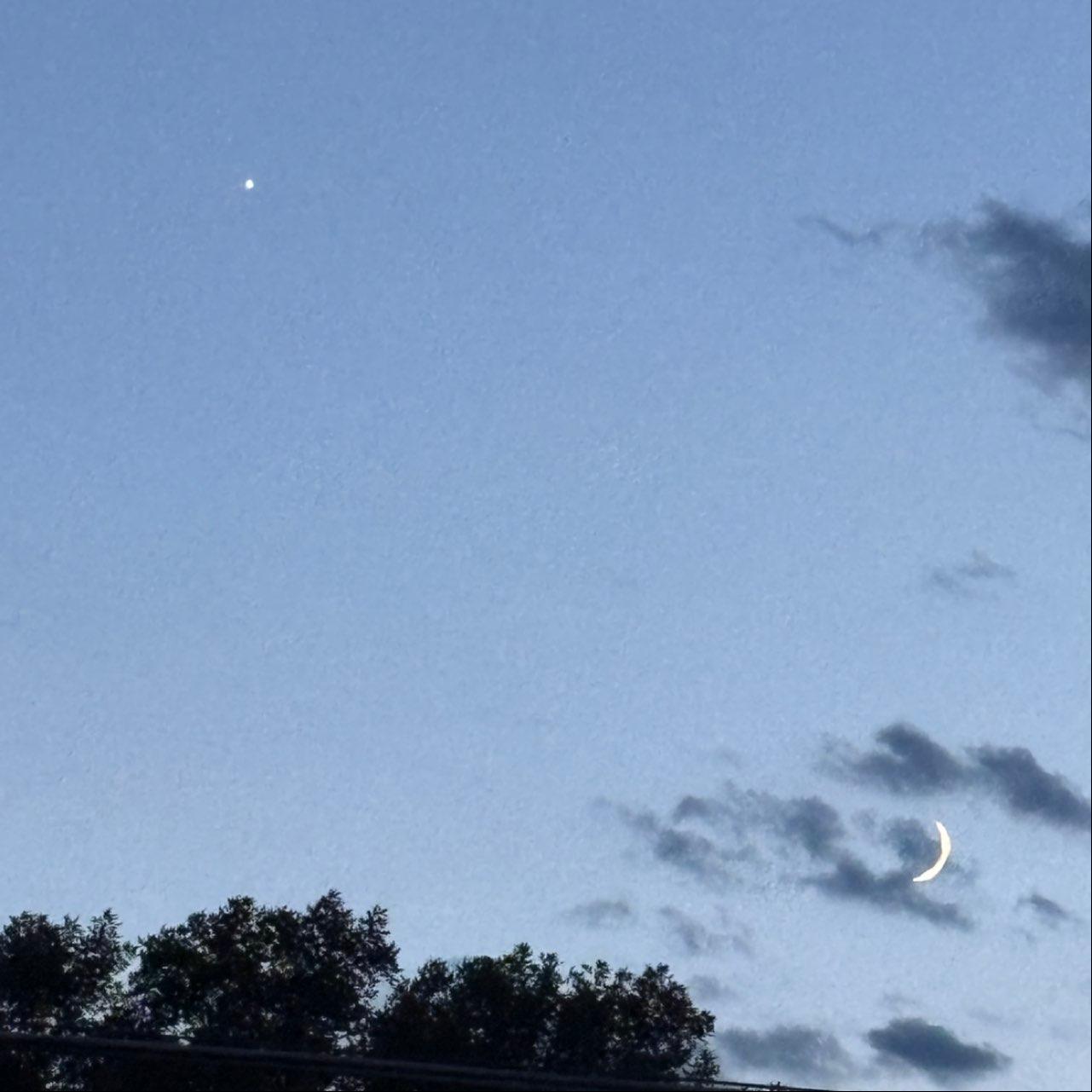 The Moon over Denver, United States — waxing crescent, Lunar Day 4