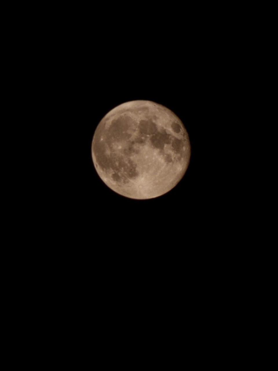 The Moon over Beaumont, Canada — full moon, Lunar Day 16