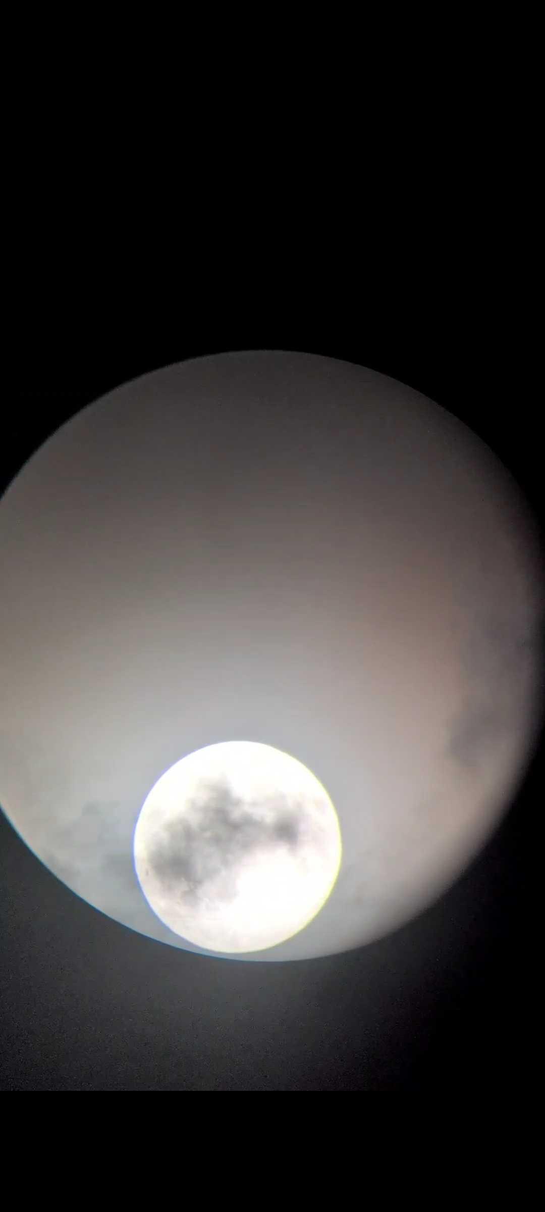 The Moon over Bad Säckingen, Deutschland — waning gibbous, Lunar Day 19
