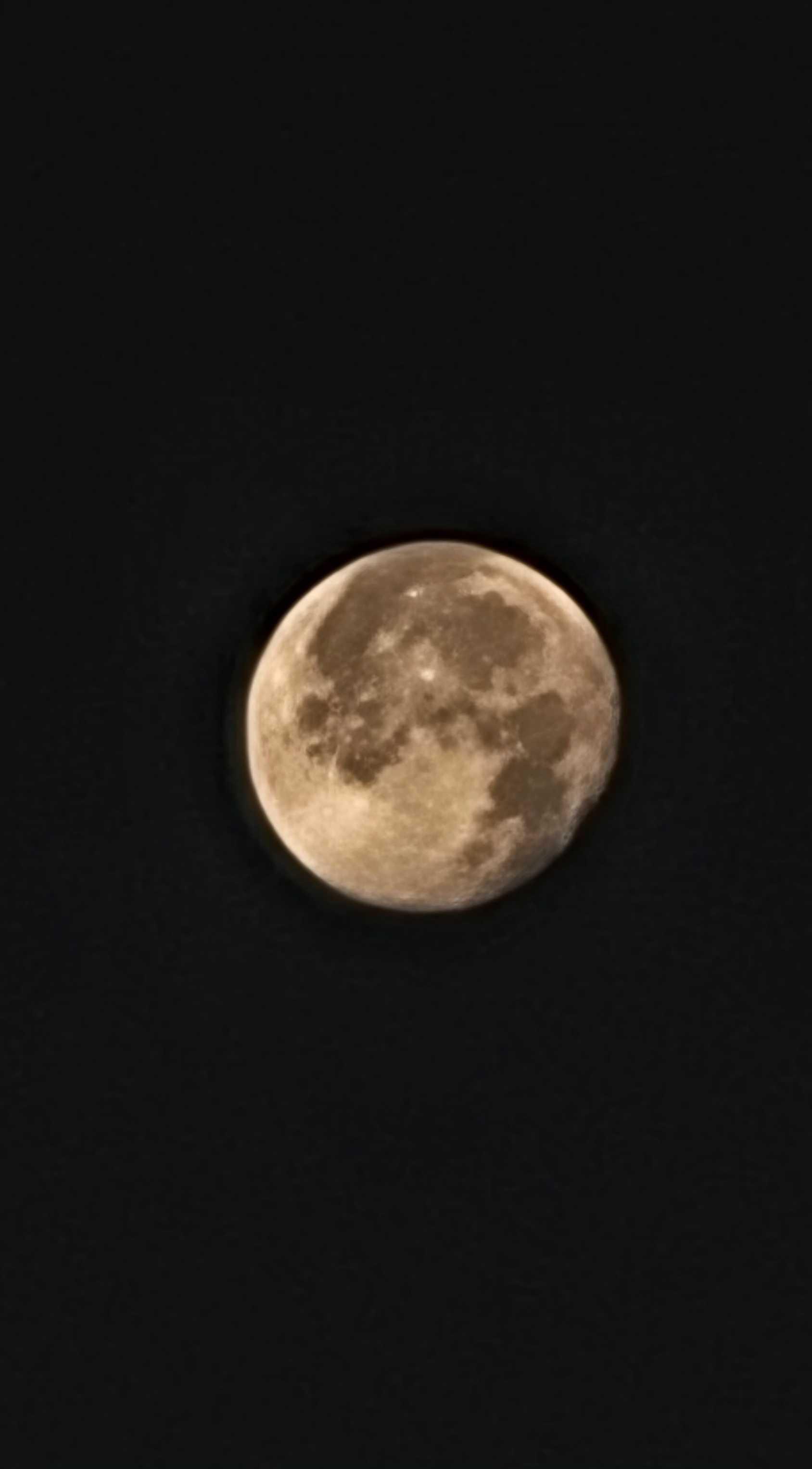 The Moon over Winnipeg, Canada — full moon, Lunar Day 18