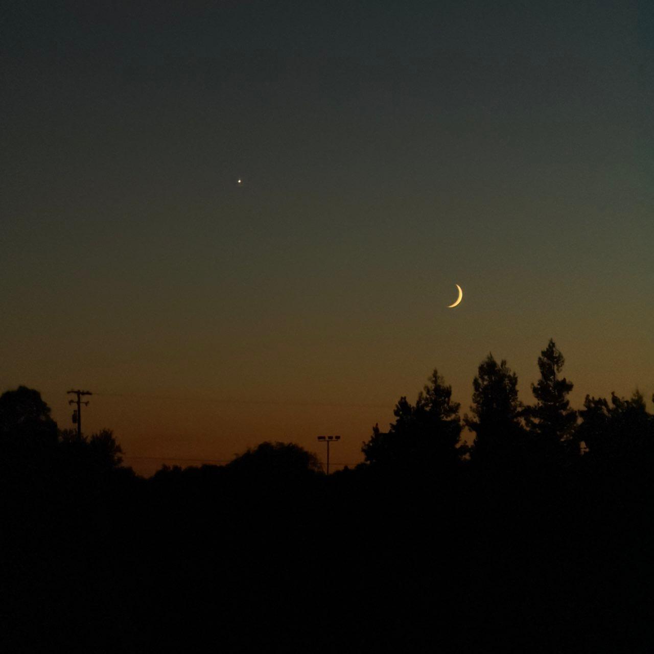 The Moon over Lodi, United States — waxing crescent, Lunar Day 5