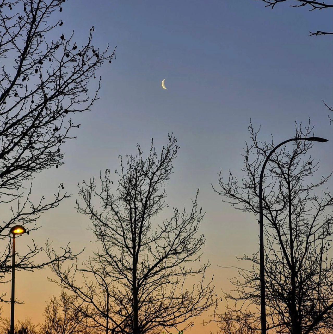 The Moon over Toulouse, Francia — waning crescent, Lunar Day 26