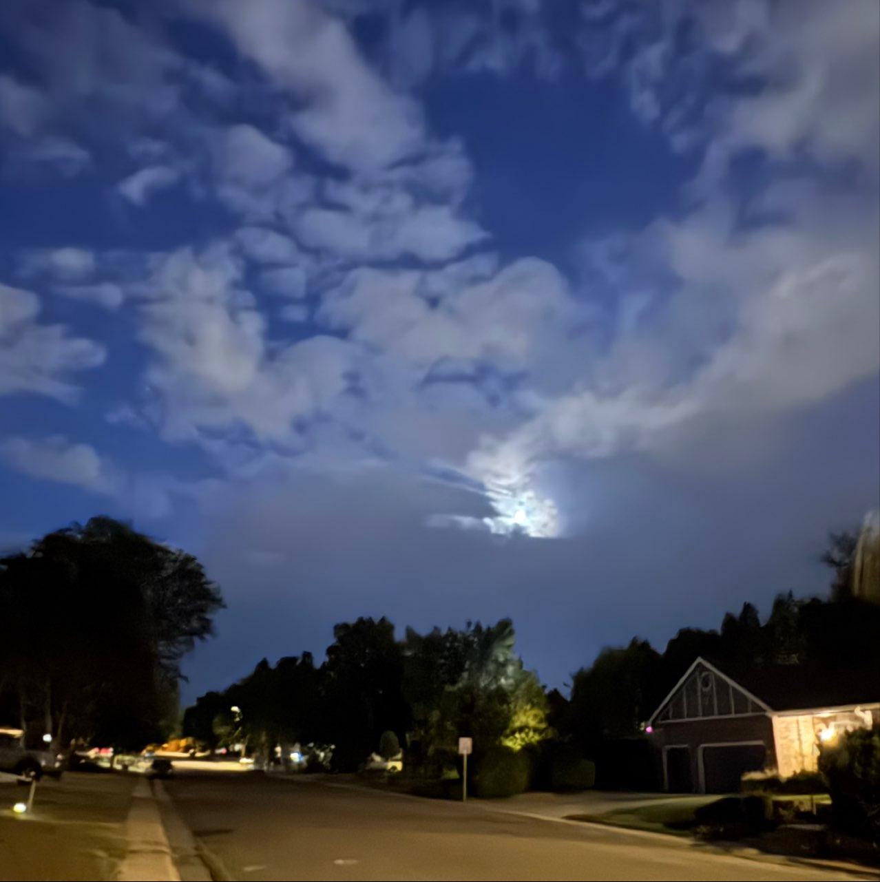 The Moon over Denver, United States — first quarter, Lunar Day 8