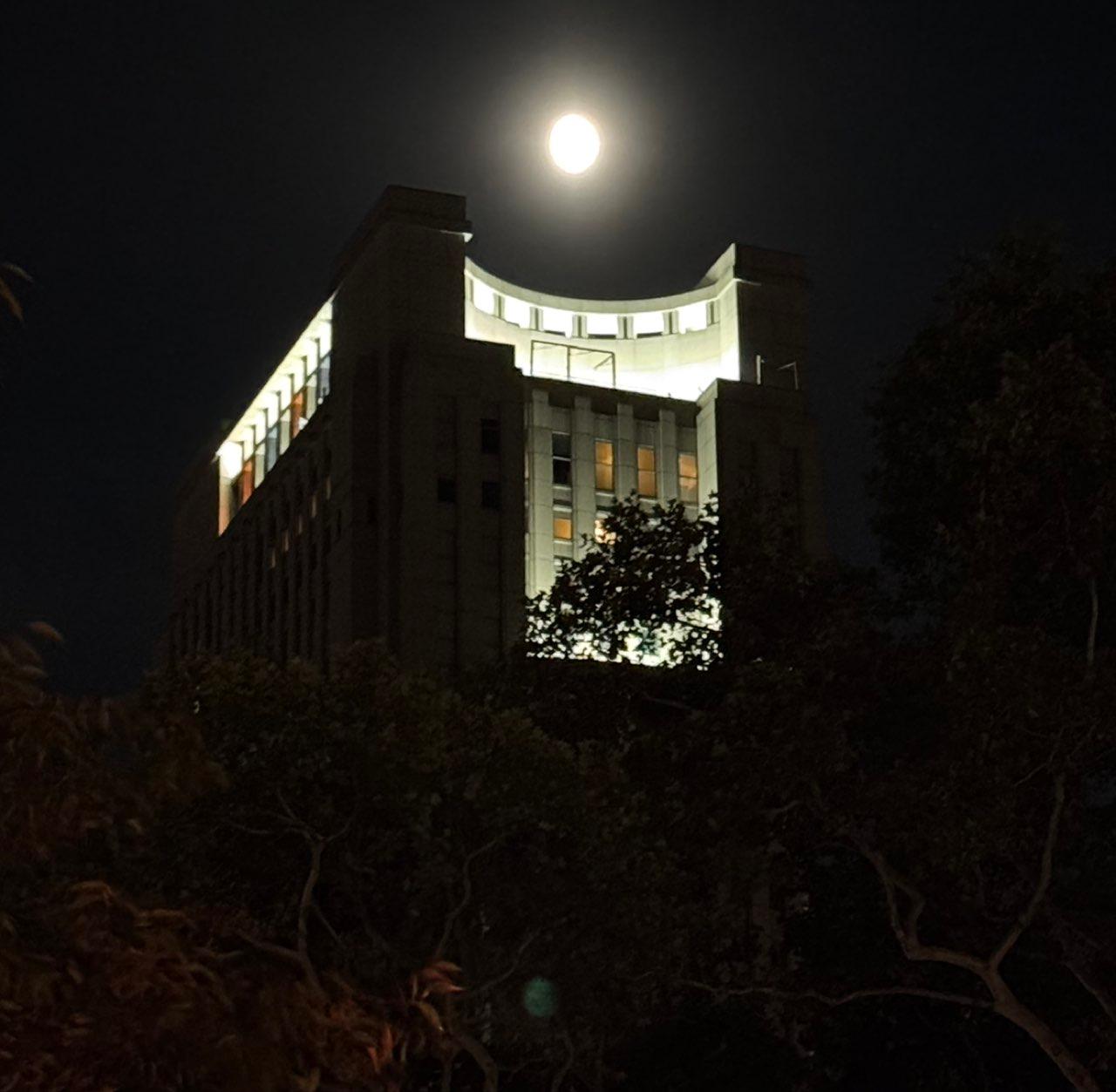 The Moon over New York, United States — waxing gibbous, Lunar Day 14