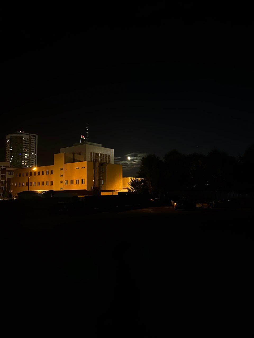 The Moon over Minsk, Belarus — last quarter, Lunar Day 21