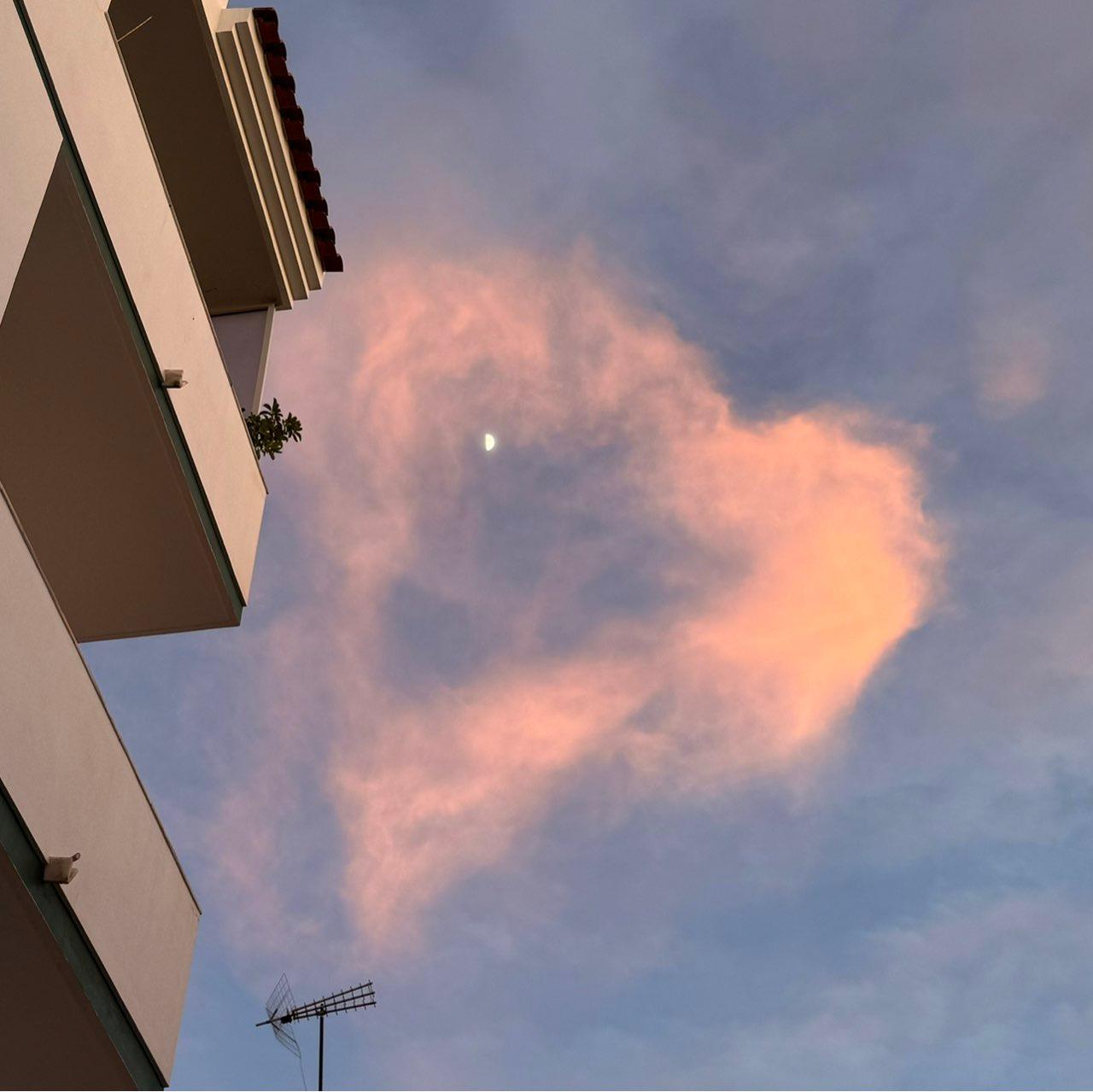 The Moon over Quarteira, Portugal — first quarter, Lunar Day 9