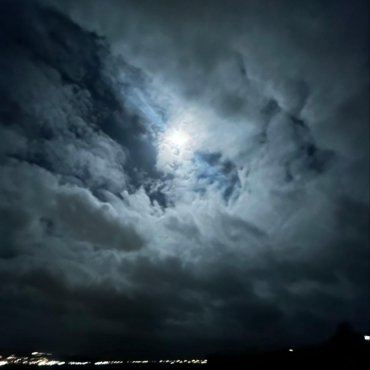 The Moon over Weymouth, United Kingdom — full moon, Lunar Day 17