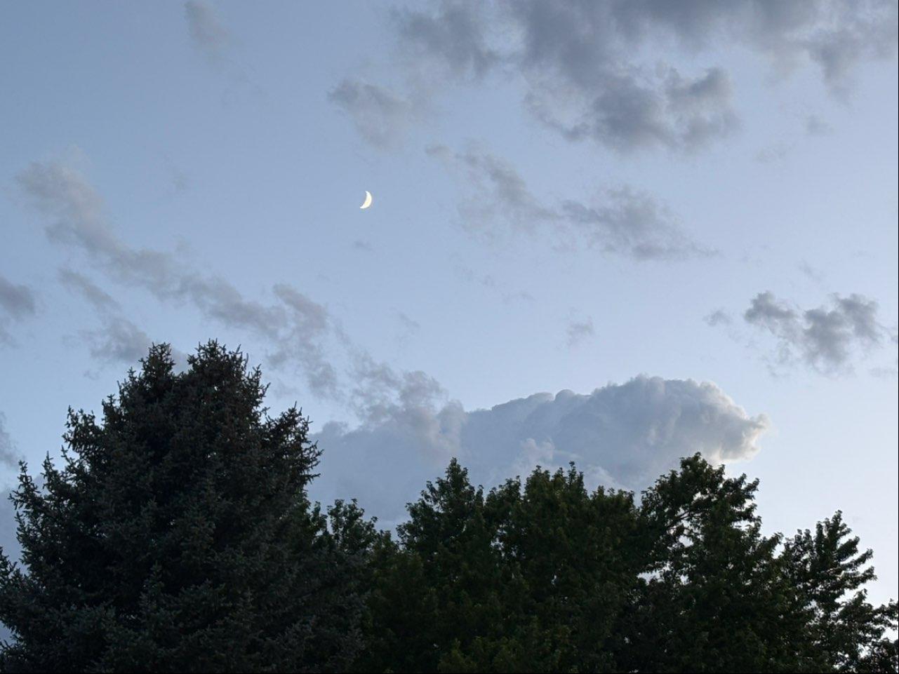 The Moon over Denver, United States — waxing crescent, Lunar Day 5