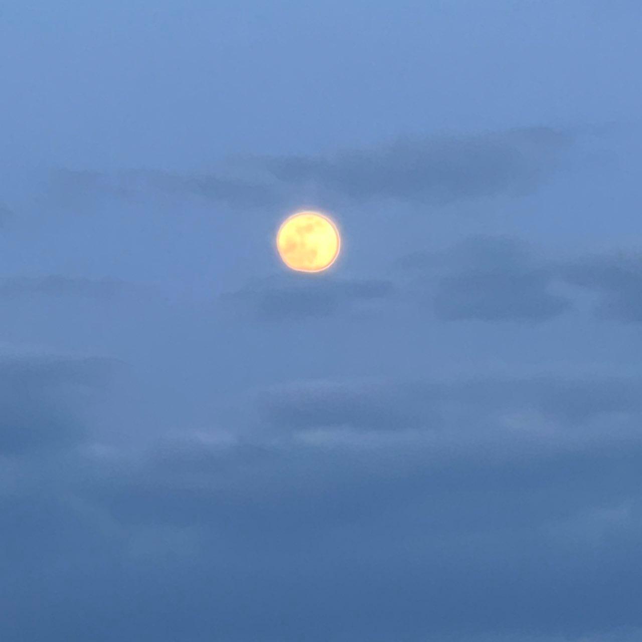The Moon over Suresnes, France — full moon, Lunar Day 15