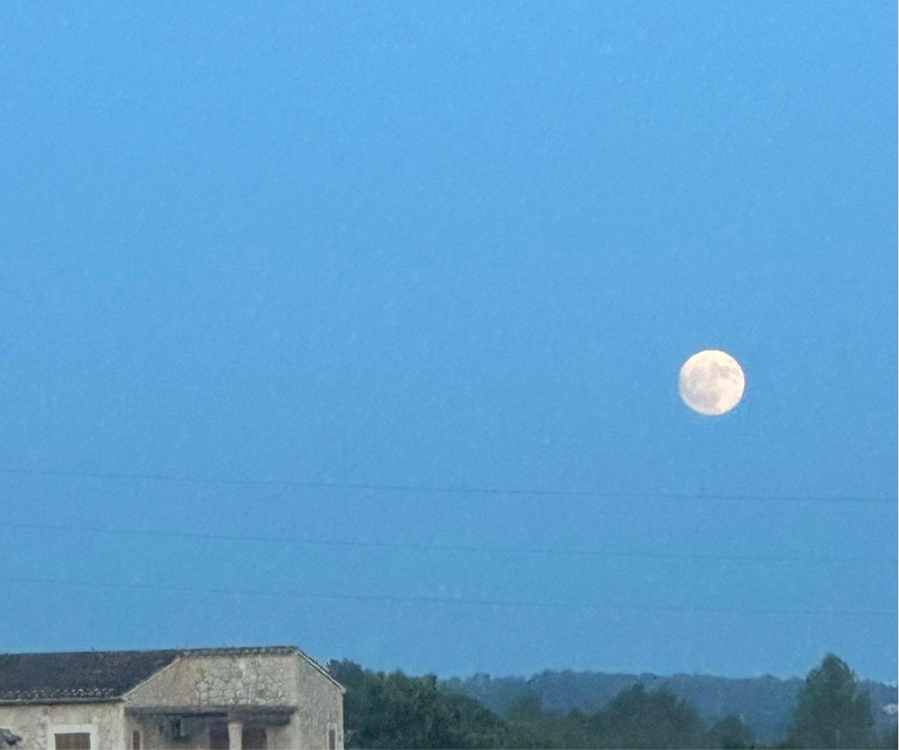 The Moon over Palma, Spain — full moon, Lunar Day 16