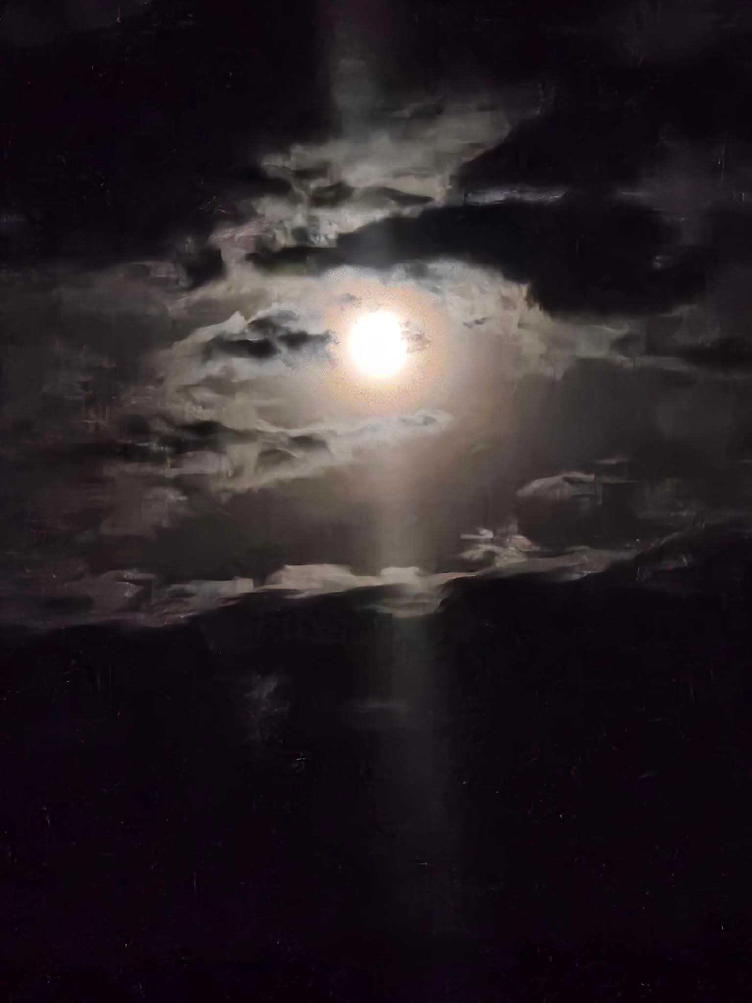 The Moon over Saint-Hyacinthe, Canada — full moon, Lunar Day 15