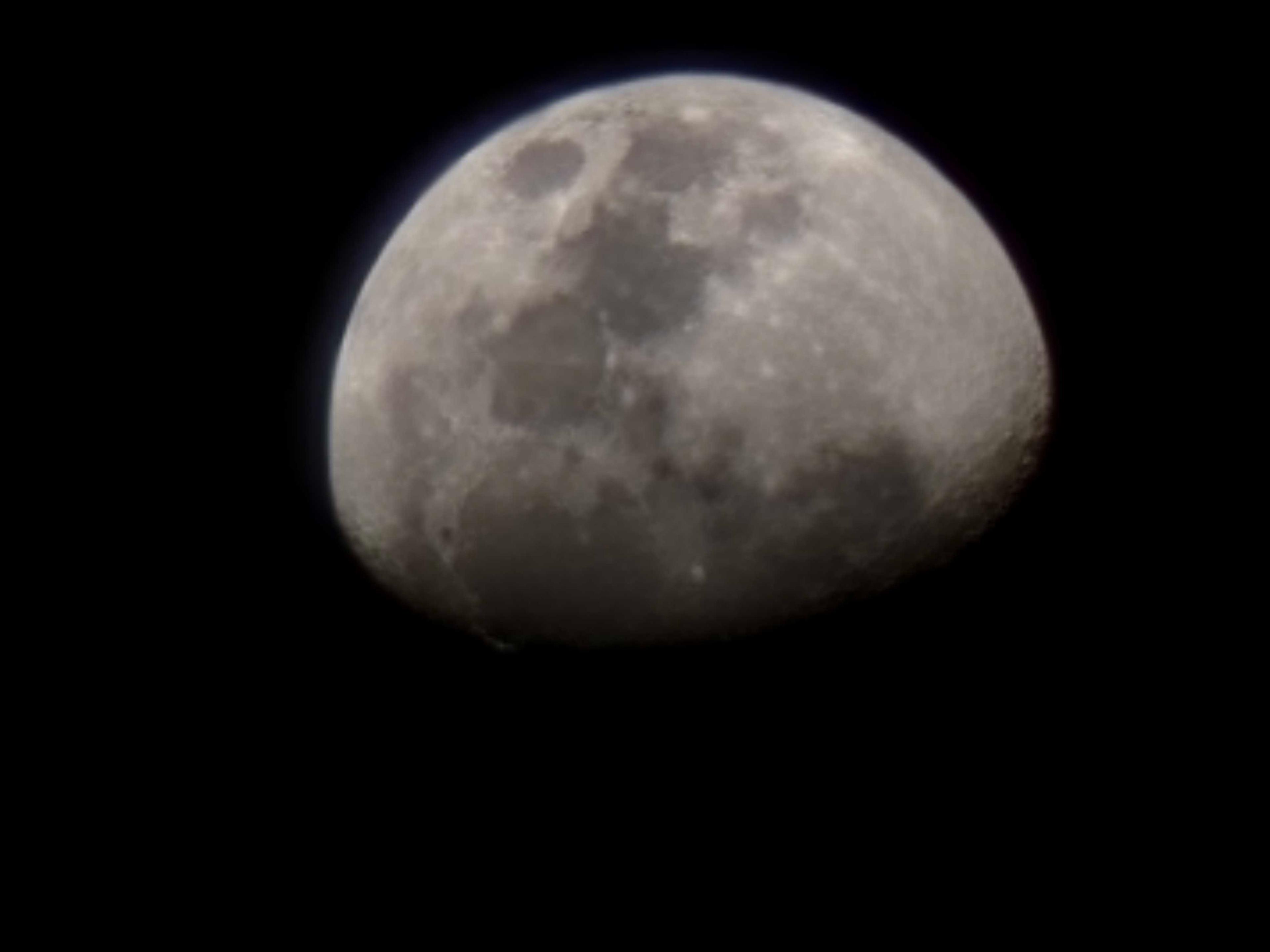 The Moon over Glen Cove, Estados Unidos — waxing gibbous, Lunar Day 11